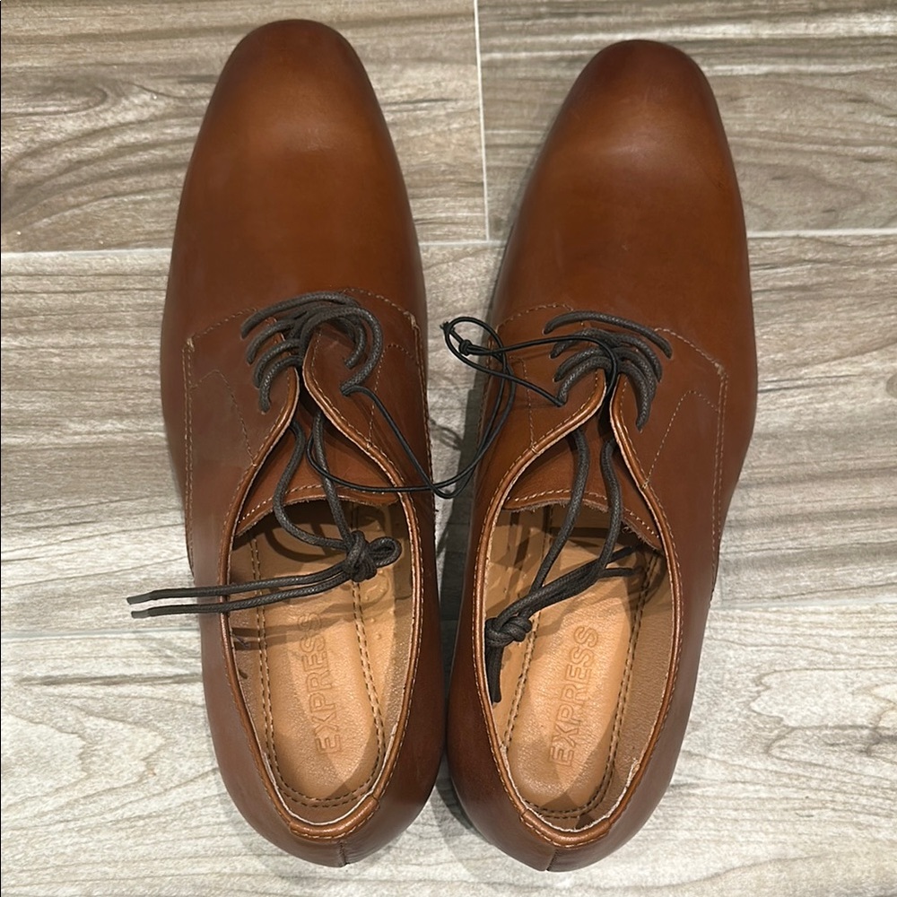 Express Brown Leather Oxfords Classic Design